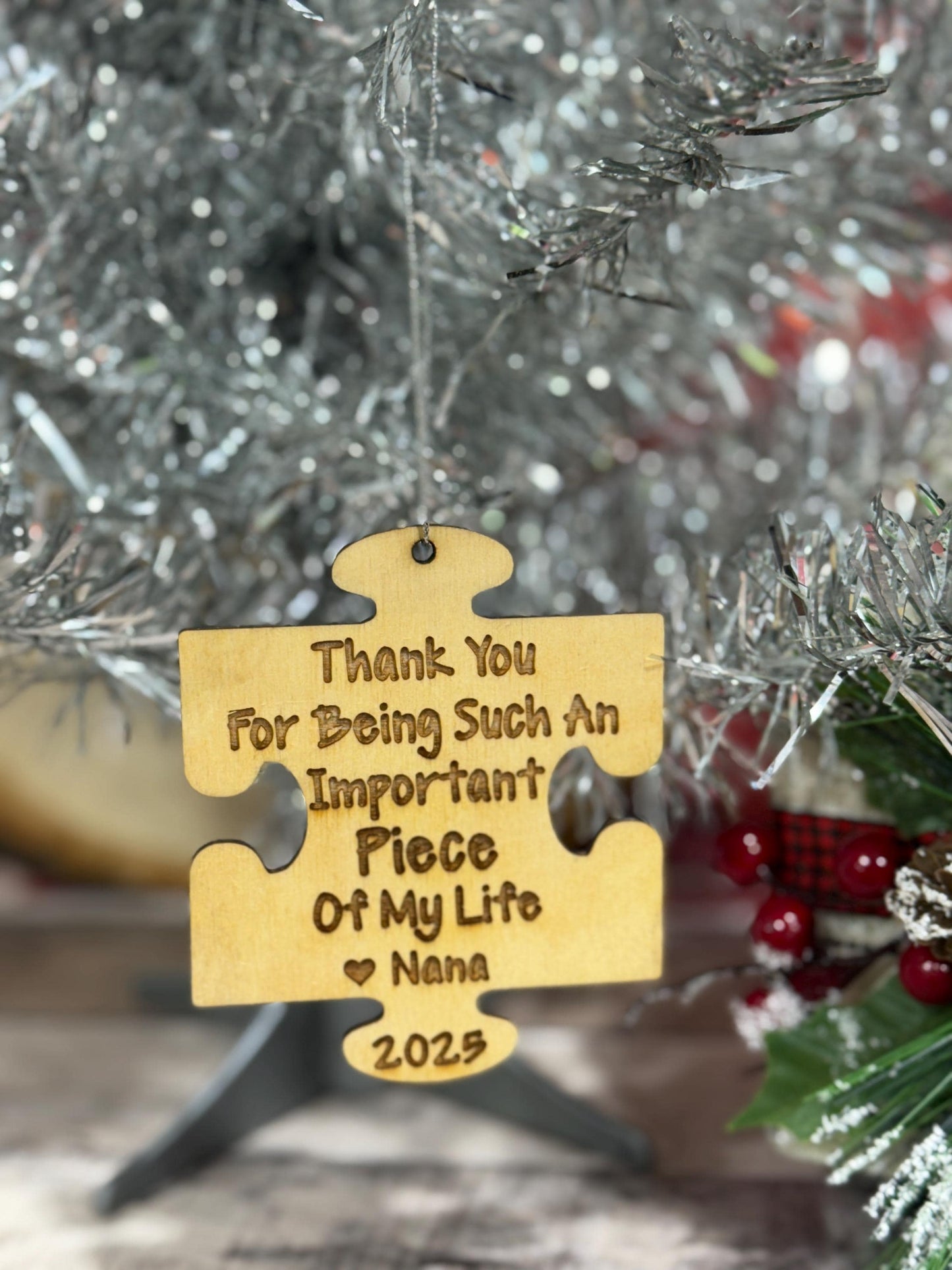 Kids keepsake Christmas ornament, Teacher gift, puzzle piece ornament, gift for grandparents, Christmas 2025, Important piece, personalized