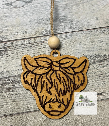 Highland cow car charm, rear view mirror charm, High land cow, tag, cow with bow