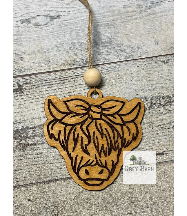 Highland cow car charm, rear view mirror charm, High land cow, tag, cow with bow