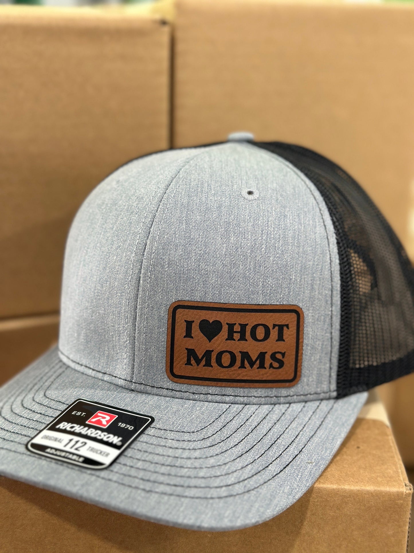 I love hot moms, Hot moms, leatherette patch hat